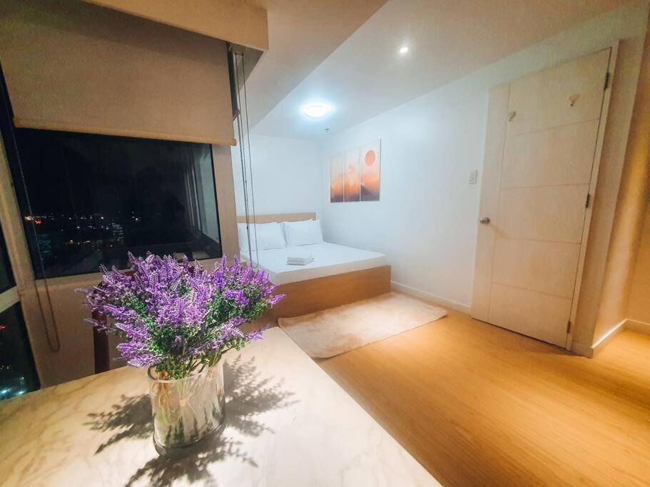 Bgc Taguig Cozy 2 Bedroom Loft, With Stunning Bgc Skyline View! Манила Экстерьер фото