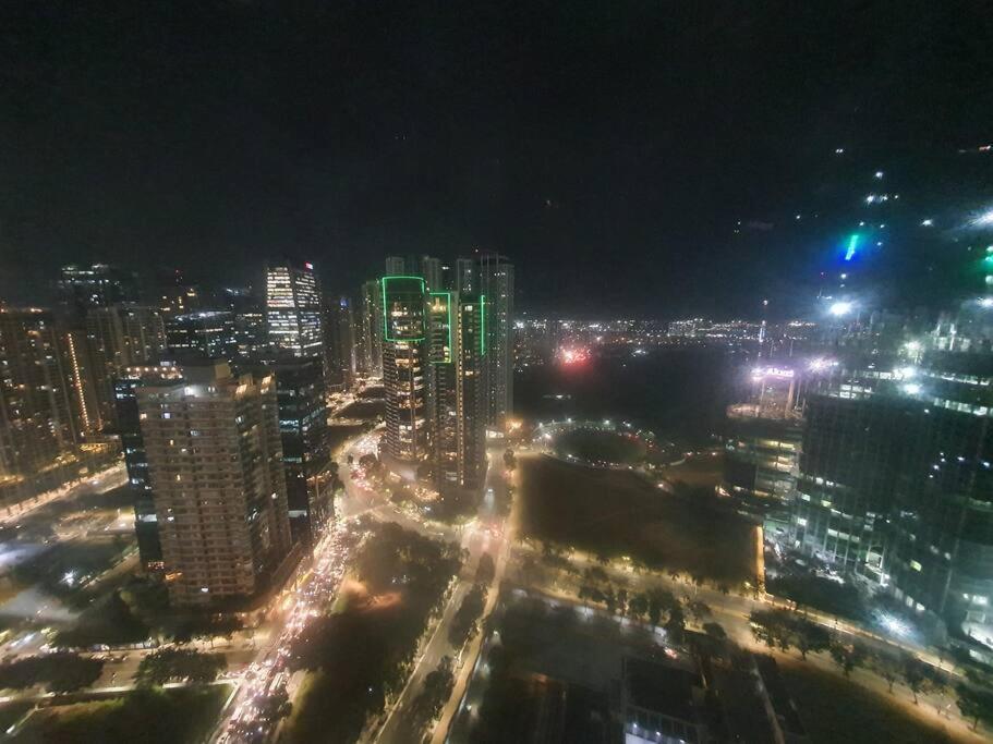 Bgc Taguig Cozy 2 Bedroom Loft, With Stunning Bgc Skyline View! Манила Экстерьер фото